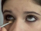 How To Smudge Eyeliner For Smoky Eye Makeup