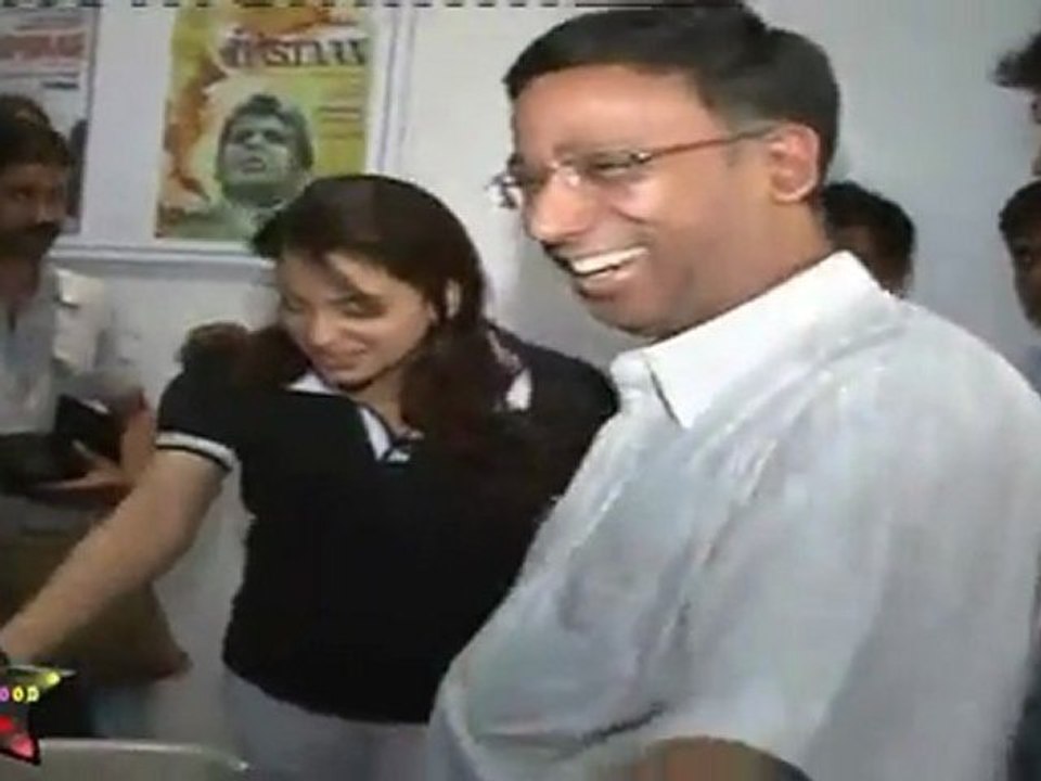 JHUHI CHAWLA 01