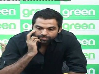 Abhay Deol Promotes "Green" Magazine At Launch