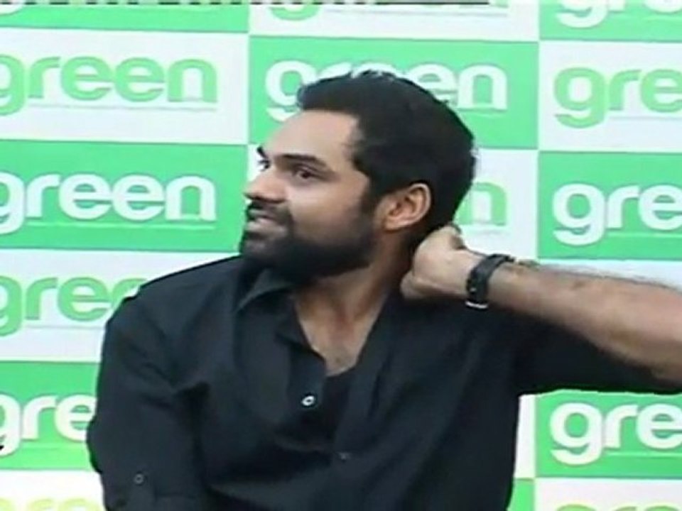 'I Cant Act With Sunny & Bobby Deol' Says Abhay Deol At Green Magazine Launch