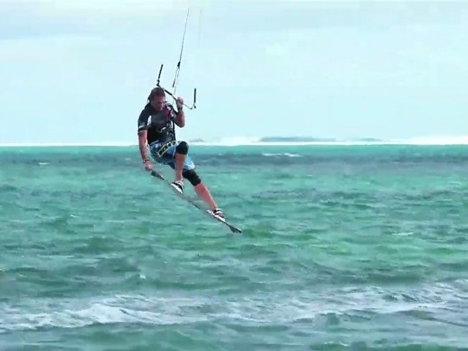 WAPALA Mag N°42 : Windsurf au Japon, Kite Alex Caizergues et kid SUP !