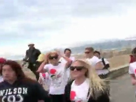 Paris Hilton's Awkward Run