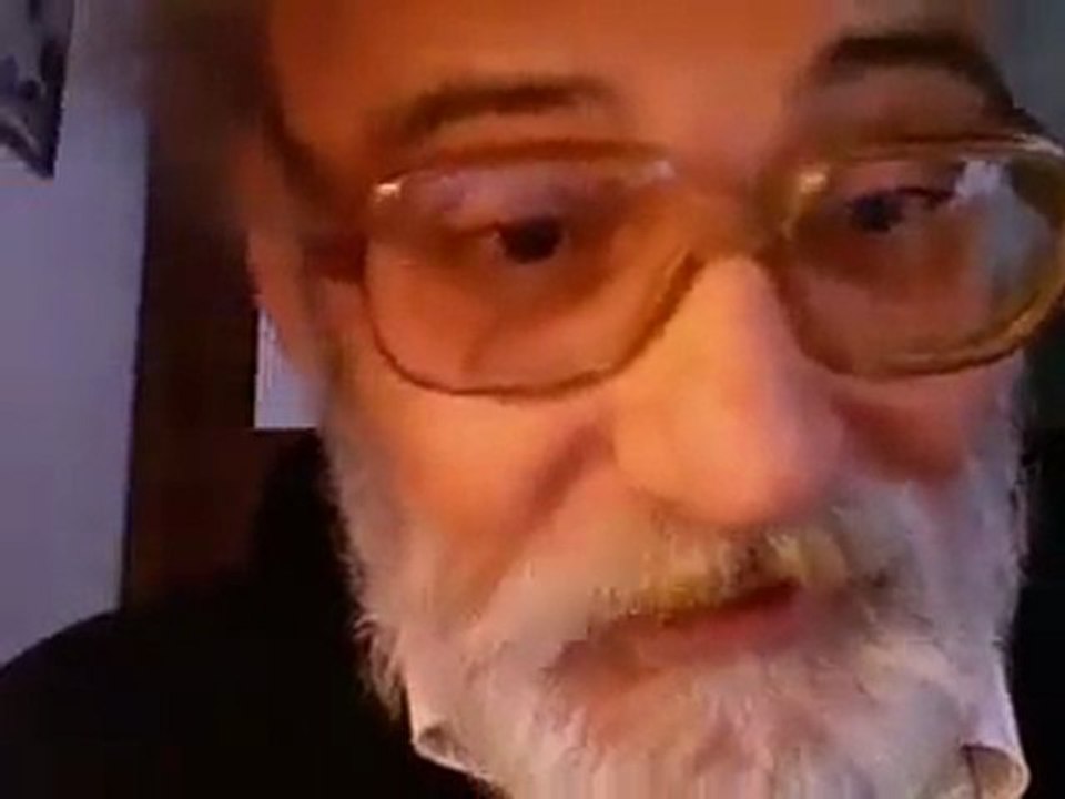 MASSIMO D'ALEMA SMENTISCE.mov