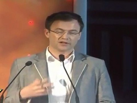 Hot Preity Zinta Hosts The Show 'Guiness World Records- Ab India Todega'02