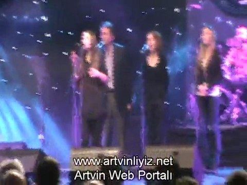 Artvin Kurtuluş Etkinlikleri Tamara ŞahinYeni Cami Avlusunda Ezan Sesi