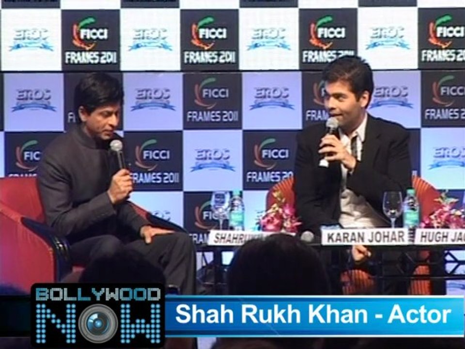 Aishwarya Rai Bachcahan & SRK Honour Hugh Jackm...