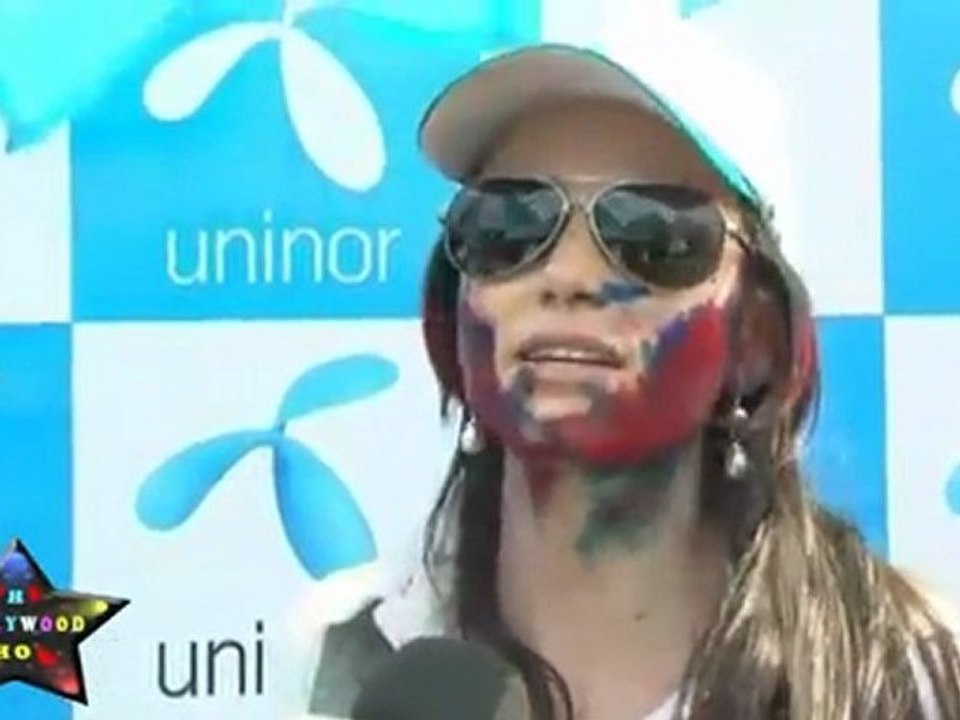 HOLI KE RANG YANA GUPTA KE SANG