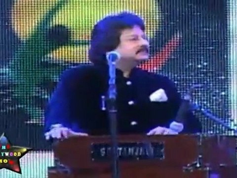 FICCI FRAMES 2011 PANKAJ UDAAS 16