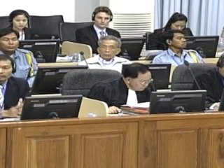 Prosecutors demand life term for KRouge jailer