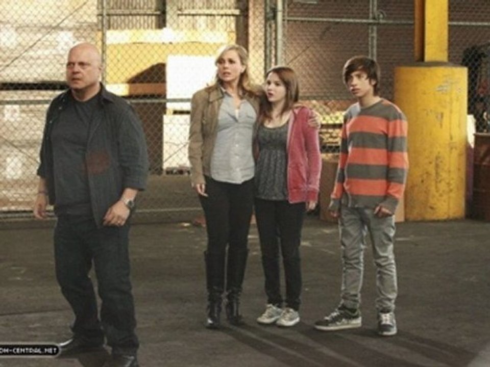No Ordinary Family season 1 episode 20 No Ordinary Beginning