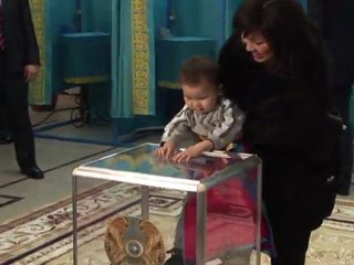 Kazakh strongman set for crushing poll win