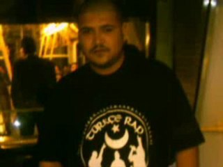 Dünya Üstüme Çöktü Çıktım Altından