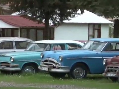 KLASİK ARABALAR YENİDEN YOLLARDA