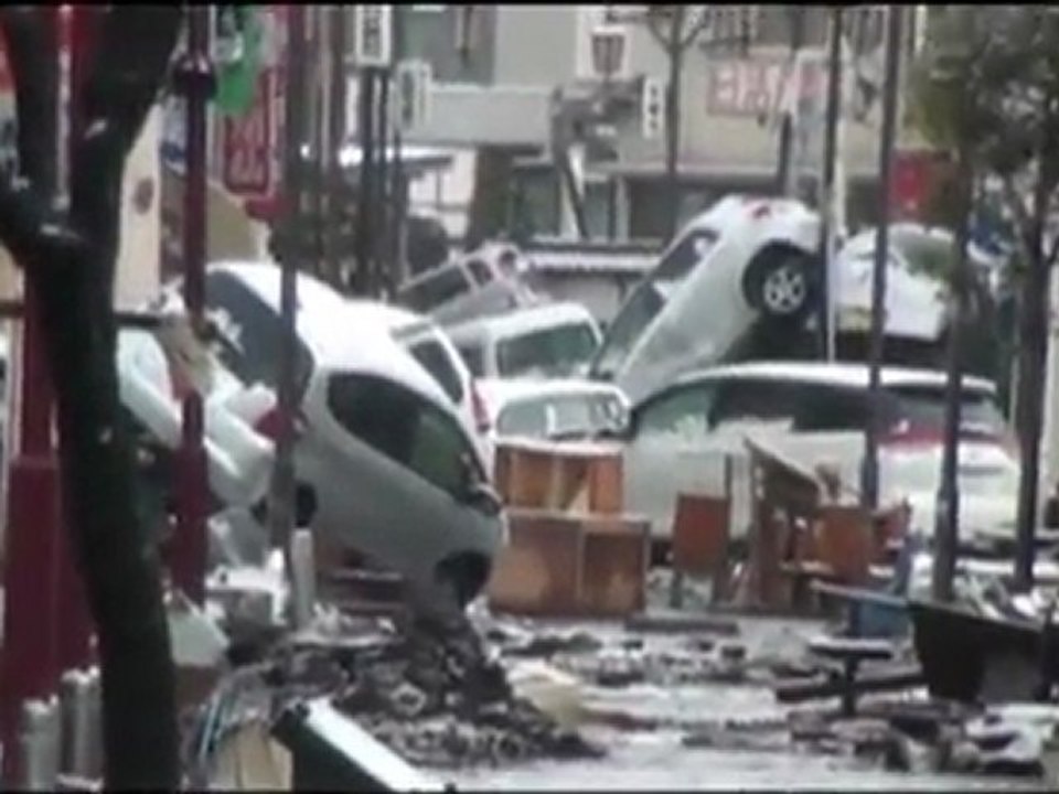 Dopo grande terremoto: la ricerca del padre