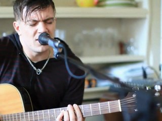 Beatboxer THePETEBOX beatbox and guitar cover of Pixies - Where Is My Mind by Petebox
