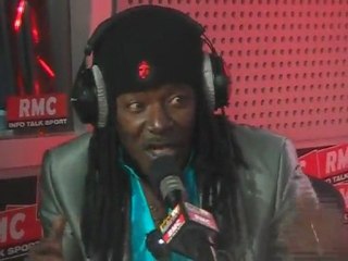 "Je dois me taire pour éviter de mettre en danger ma famille !" Alpha Blondy