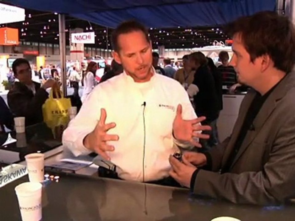 Cookies beware, we're Session Hijacking! Blackbuntu vs BackTrack, Komposer and a 28 foot multi-touch bar! - Hak5