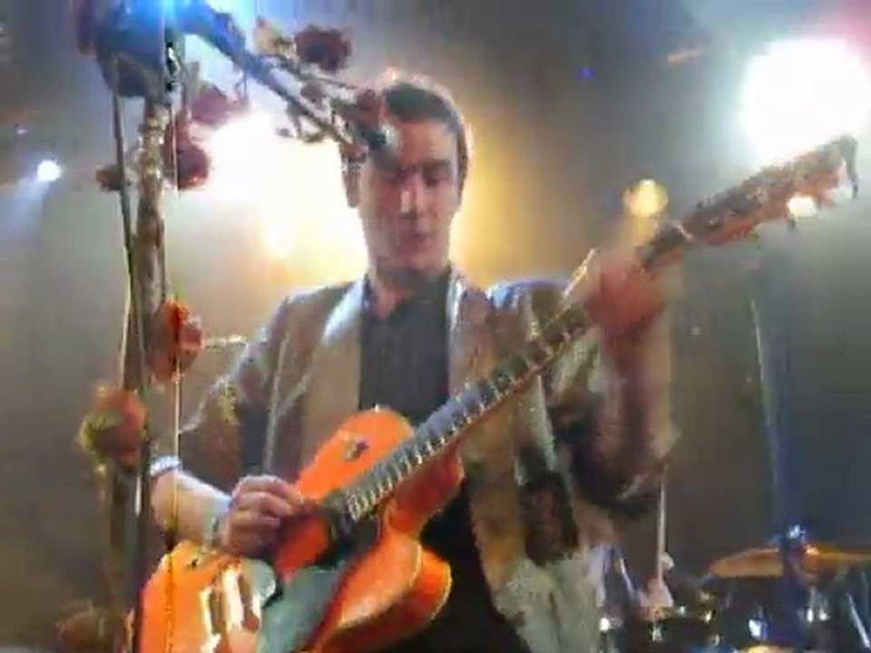 Kill The Young - Darwin Smiles - La Maroquinerie - 23/03/2011