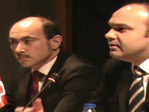 10- (II. Oturum - Oturum Bşk.Prof.Dr.Metin Sağmanlı - Konuşmacılar -Rüştü Bozkurt( Dünya Gazetesi Yazarı) - Gökhan Yüksel (SMMM) Türkiye II. Muhasebe Uzmanlığı Kongresi - Türk Ekonomisinde Halka Açılan Kobi' lerin Dünya Örnekleri ile