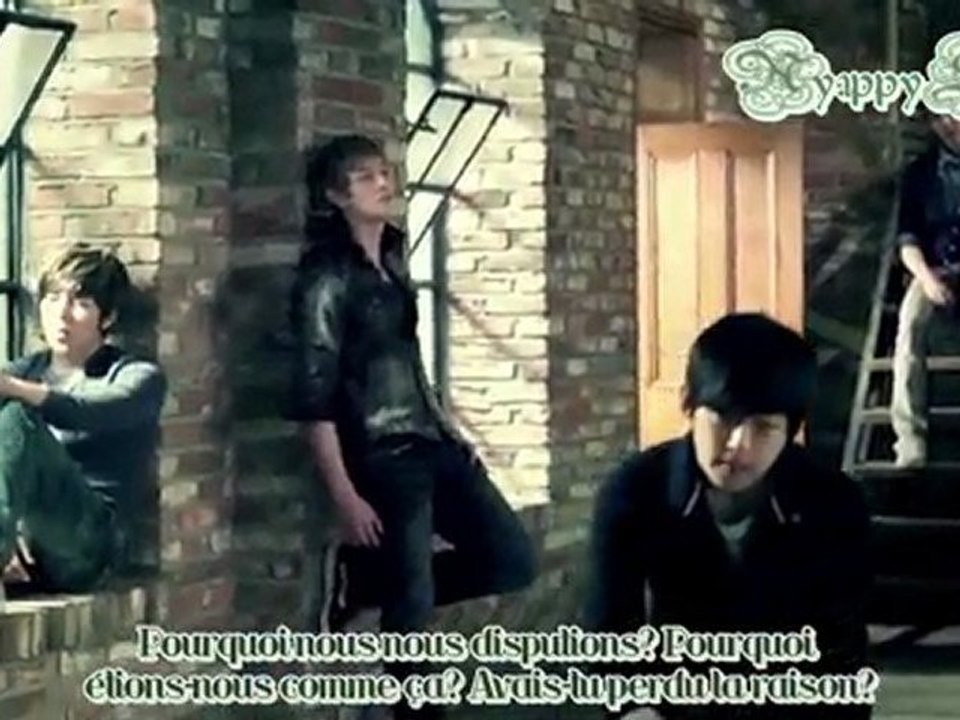 UKISS - 0330 (vostfr)