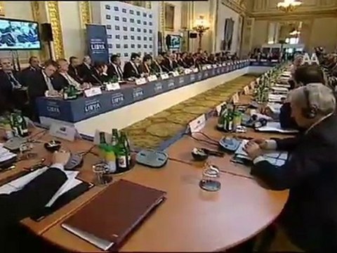 KADDAFİ SAĞ KOLUNU KAYBETTİ