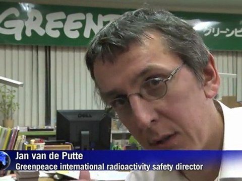 Pressure on Japan to widen nuclear evacuation zone