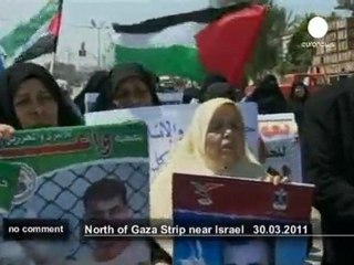 Palestinians mark 35th anniversary of "Land... - no comment