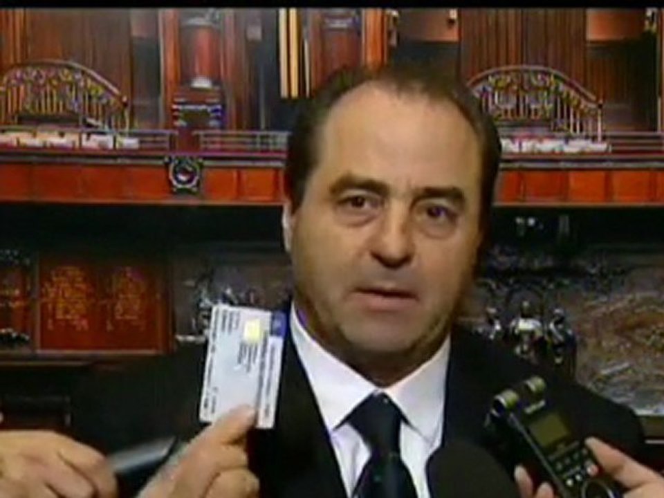 Di Pietro - Alfano e la tessera