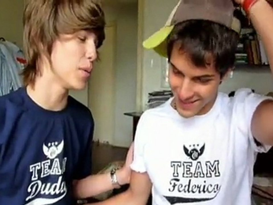 Vida de Garoto na capa da CAPRICHO