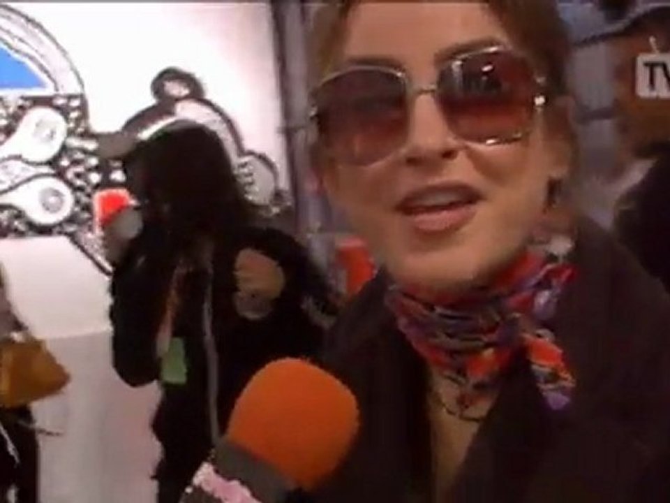 Claudia Leitte: "cafona é tentar ser outra pessoa"