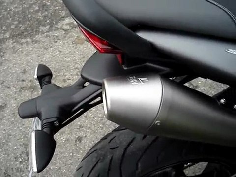 street triple R léovince style Gp