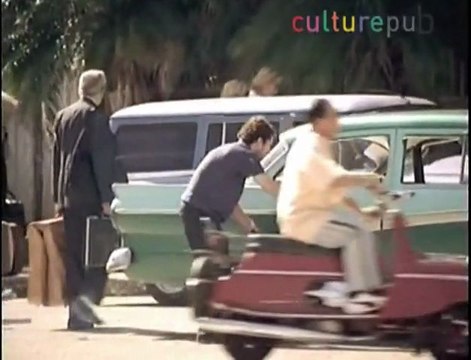 Immigration: Deportation is fun ! / Heineken