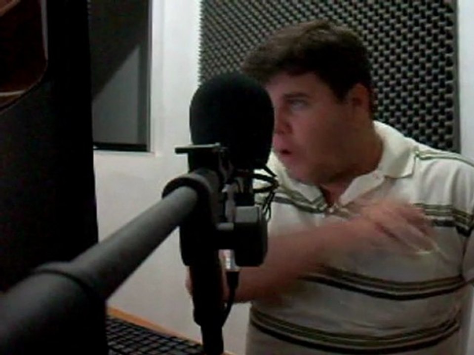 EM LOC - GRAVANDO VINHETA (VOZ EDUARDO COLOVATTI)