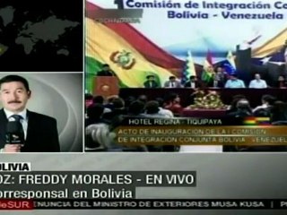 Скачать видео: Movimientos populares bolivianos compartirán con Chávez