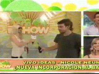 Pedro en Este es el Show - 31 de Marzo 2011