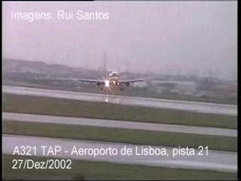 Airbus A321 Difficult Landing Portugal