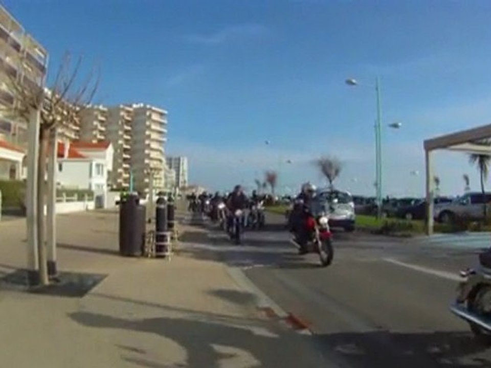 Balade en 125 le 20/03/2011 Clip