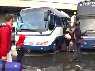 Thai aircraft carrier rescues hundreds