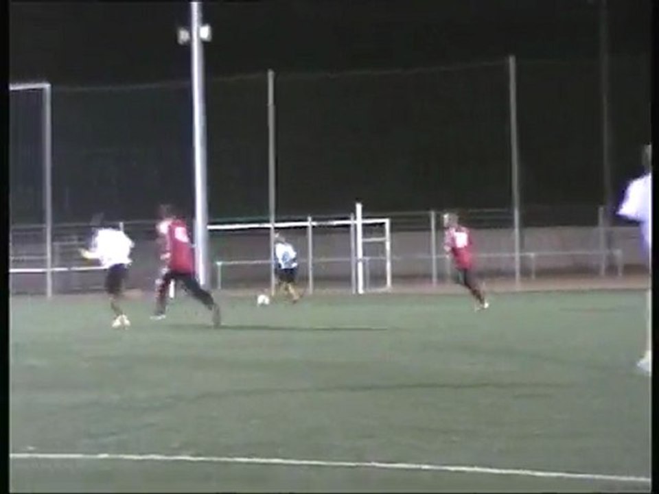 CLES E 7-0 but de Pereira