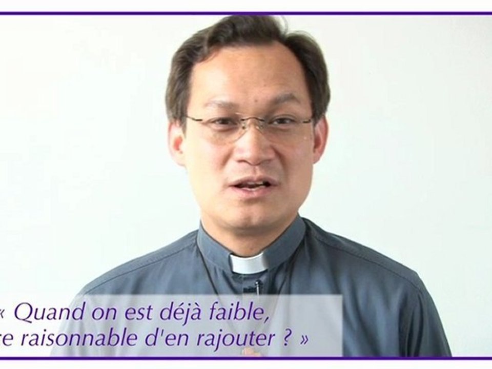Les prêtres de la paroisse d'Eaubonne répondent aux questions des internautes sur le jeûne.