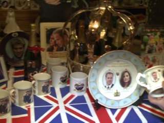 La mayor coleccionista de souvenirs de la realeza británica