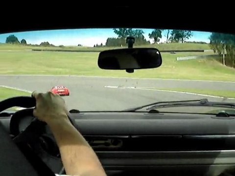 Lotus Elise 111S sur le circuit du Mas du Clos