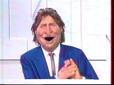 Extrait De l'emission LES GUIGNOLS DE L'INFO Février 1994 Canal+