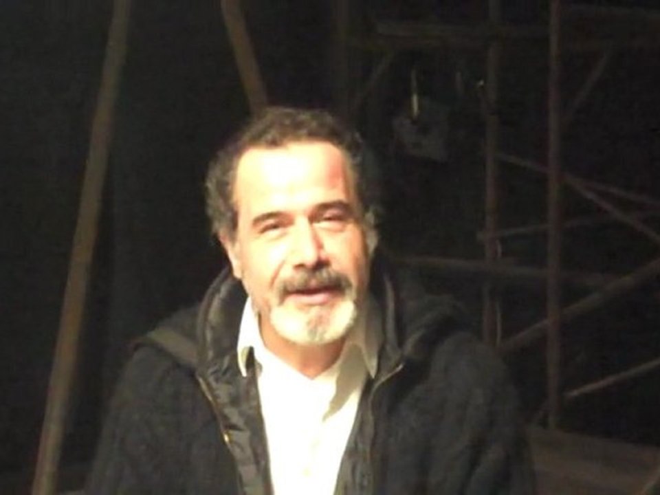 Ο Θόδωρος Κατσαφάδος  μιλά στο cosmo.gr 1