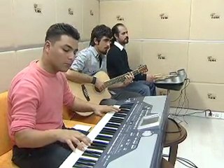 EMRAH METİN--KAVUŞMALARA (CANLI PERFORMANS)