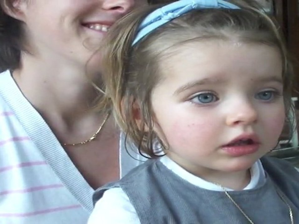 Fan de "La Demande" produit par MARKOS Production et LEPRESTRE Pictures, avec Sabrina et Benoit. Sortie le 29 Juillet 2011.