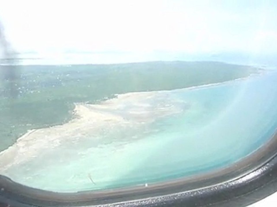 video_decollage_Zanzibar