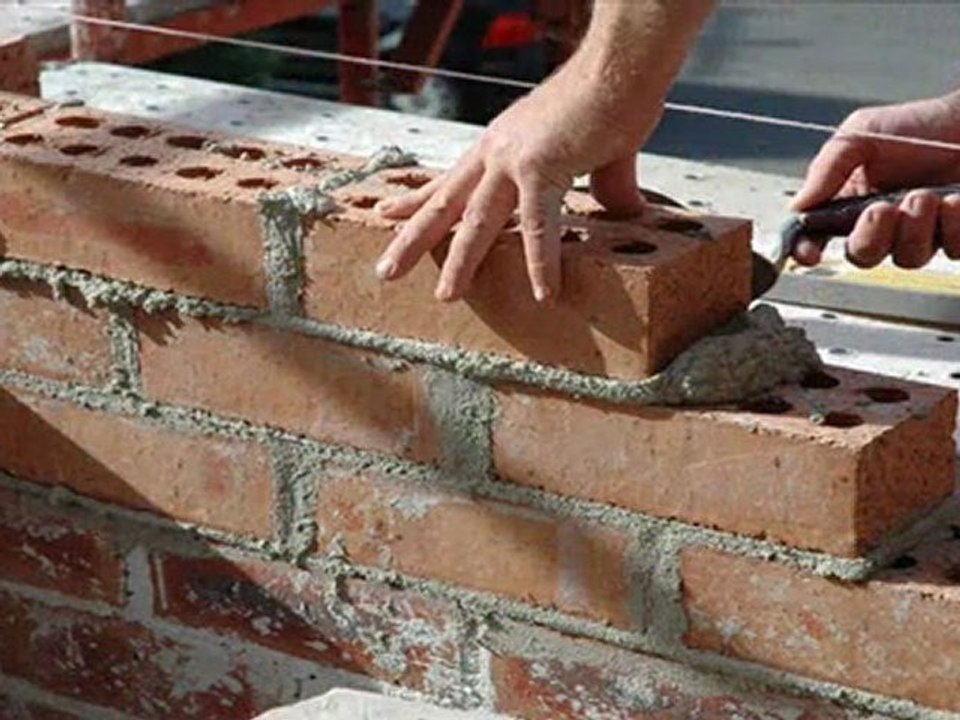 MACONS MOUANS-SARTOUX/www.les-artisans-de-cannes.com