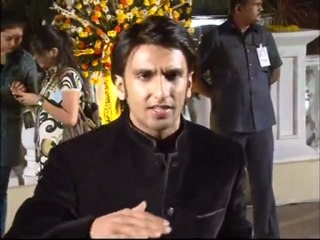 Bollywood Wishes Team India For World Cup - Bollywood News