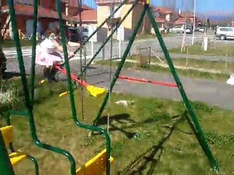 Première balançoire de la saison!